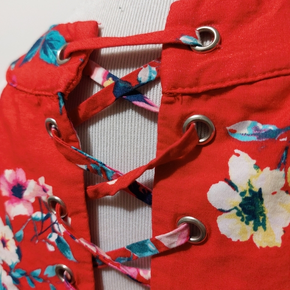 AUW Red Floral A-Line Retro Inspired Short Skater Dress with Open Lace-up Back - Picture 7 of 12